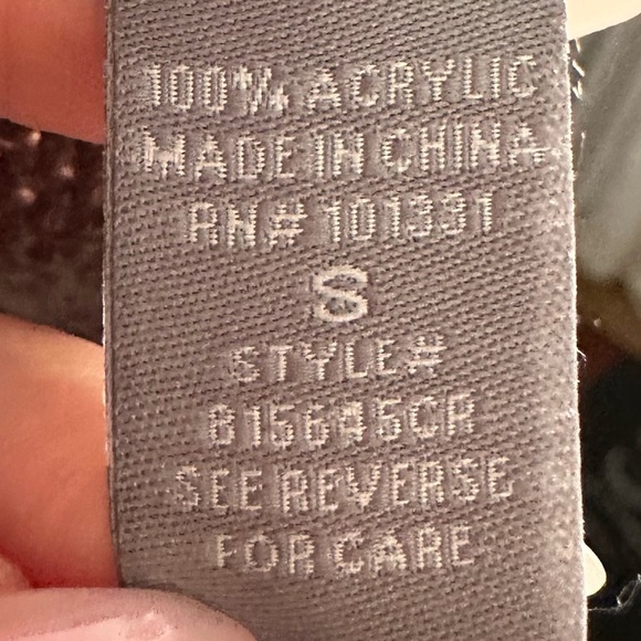 Charlotte Russe Deep V Back Sweater - Picture 3 of 4